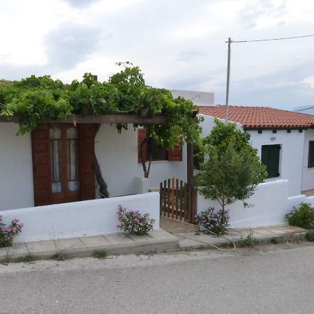 Theathina Vila Kalamaki  Exterior foto